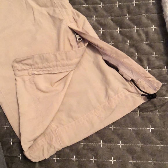 Columbia Omni Shade 2 in 1 pants / Bermuda shorts Bone color Size 4 short - Picture 10 of 15